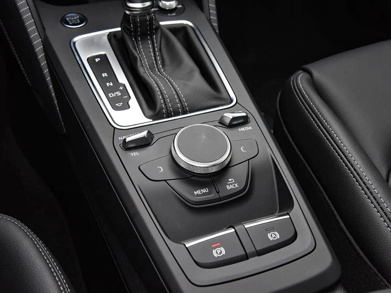 Центральный тоннель Audi Q2L 2022
