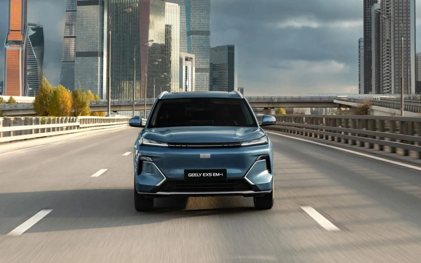Geely EX5 EM-i стал самым продаваемым гибридом в России по итогам июля