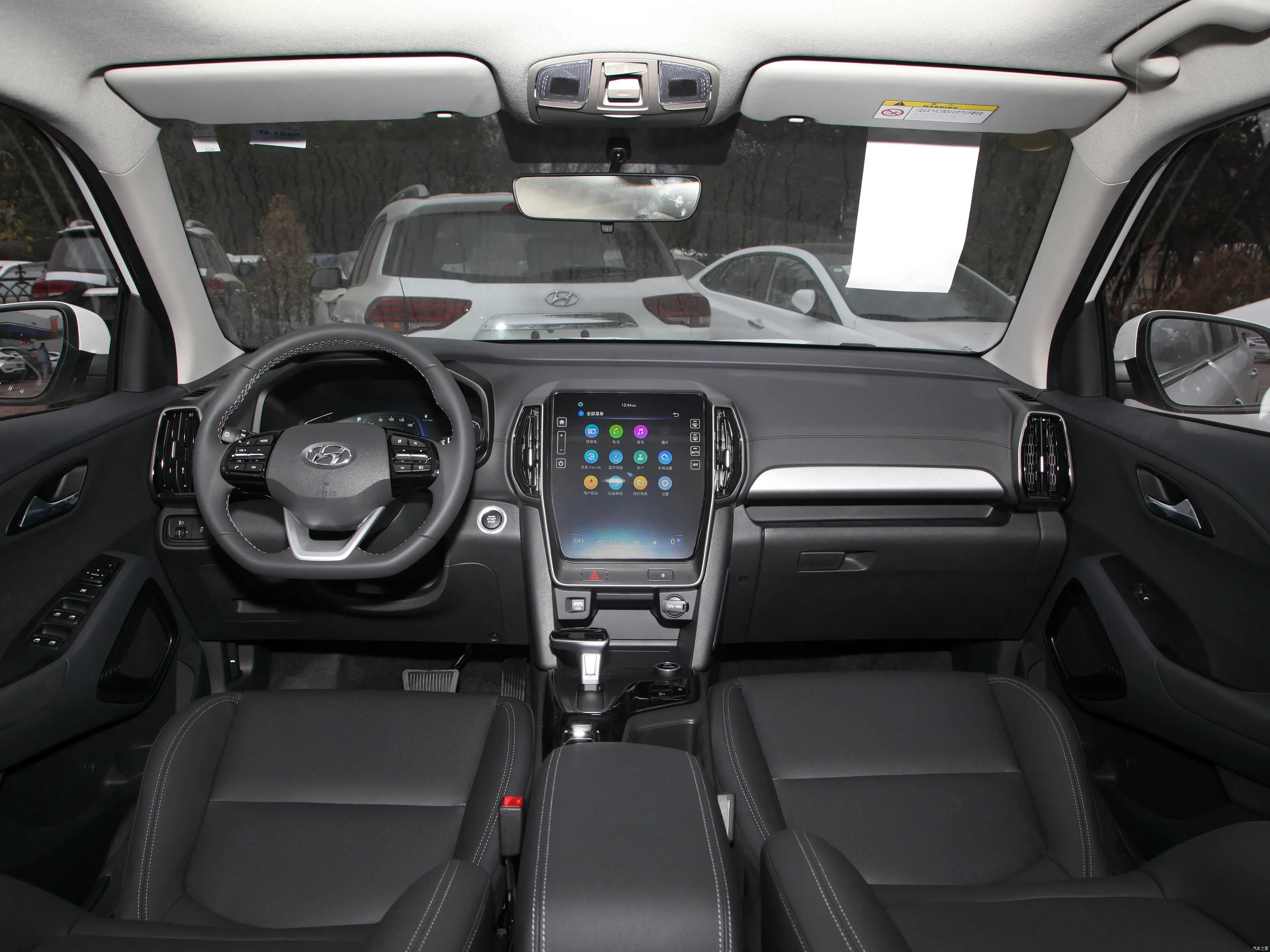 Салон Hyundai ix35 2022