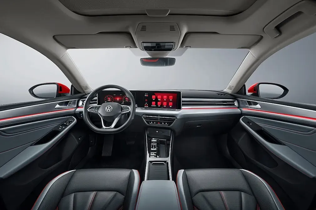 Интерьер Volkswagen Lamando L